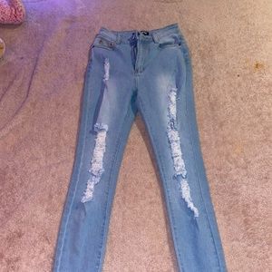 Skinny ripped jeans